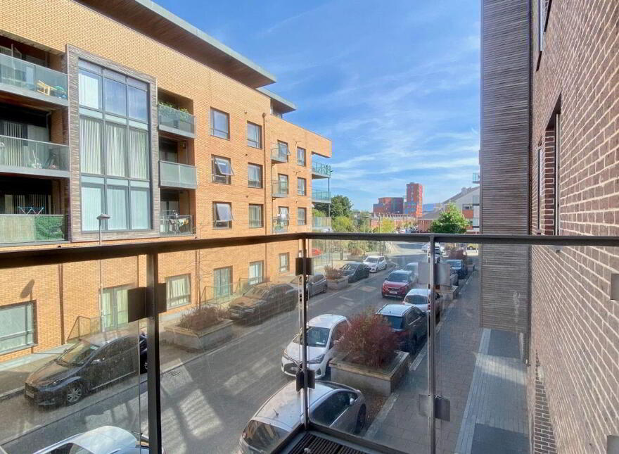 Apartment 1 80 Reuben Street, Rialto, Rialto, D08W838