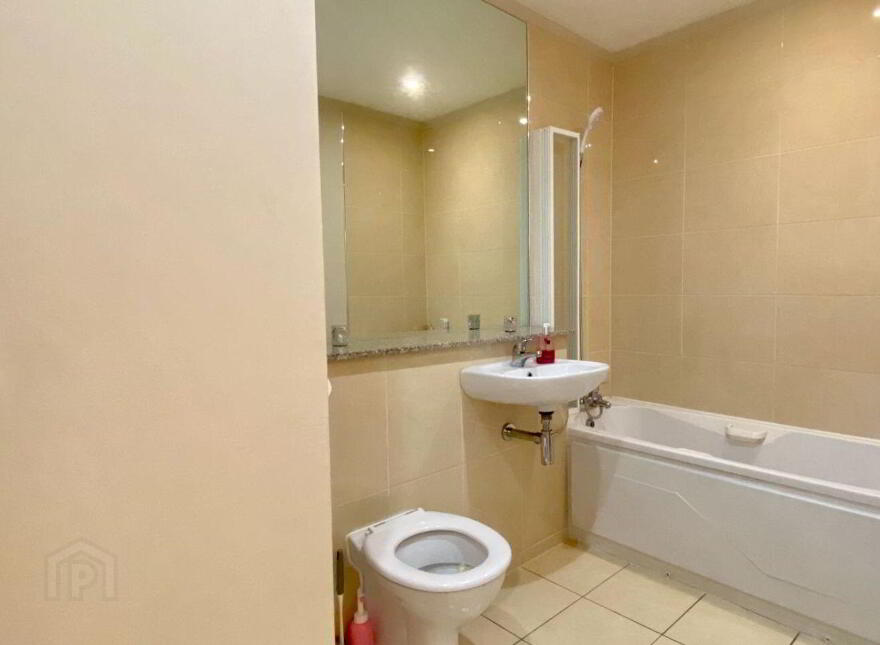 Apartment 1 80 Reuben Street, Rialto, Rialto, D08W838