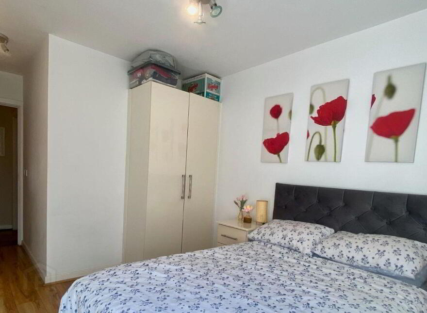 Apartment 1 80 Reuben Street, Rialto, Rialto, D08W838