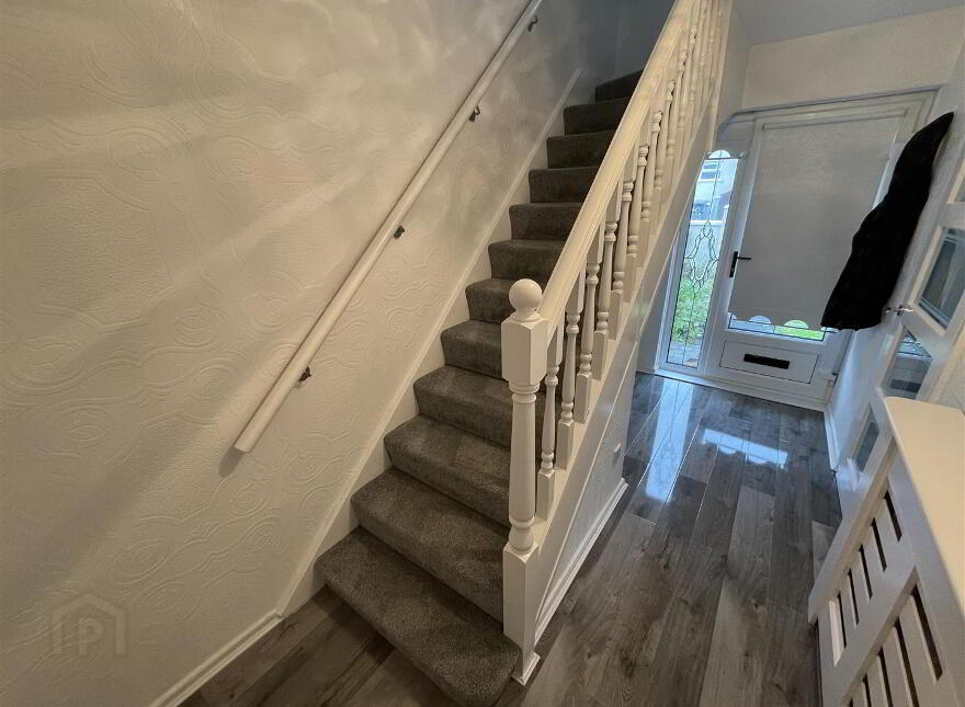 35 Glenalina Park, Belfast, BT12 7LD