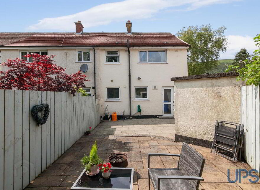 35 Glenalina Park, Belfast, BT12 7LD