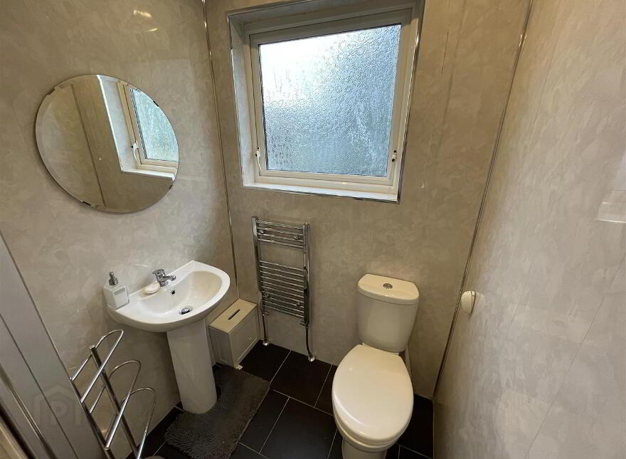35 Glenalina Park, Belfast, BT12 7LD