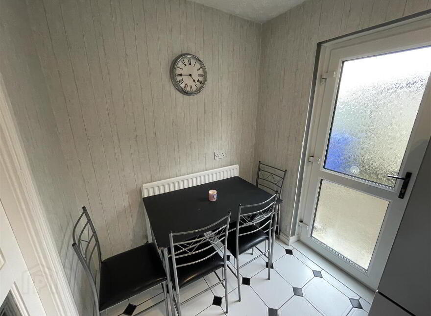 35 Glenalina Park, Belfast, BT12 7LD