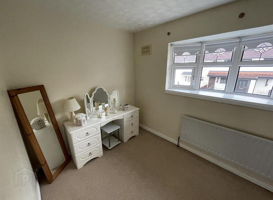 35 Glenalina Park, Belfast, BT12 7LD