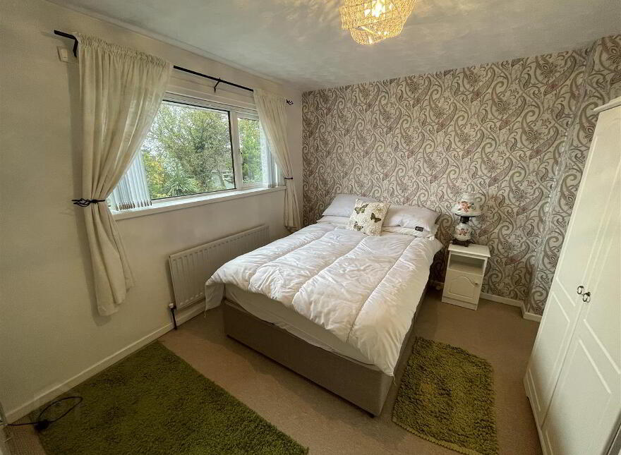 35 Glenalina Park, Belfast, BT12 7LD