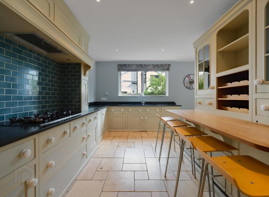 28 Marlborough Park South, Belfast, BT9 6HR