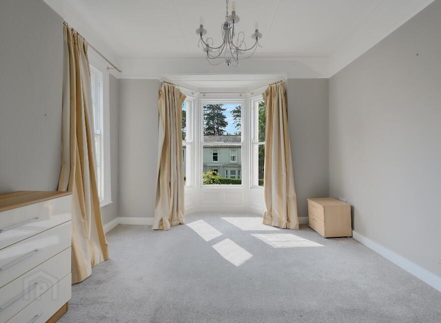 28 Marlborough Park South, Belfast, BT9 6HR