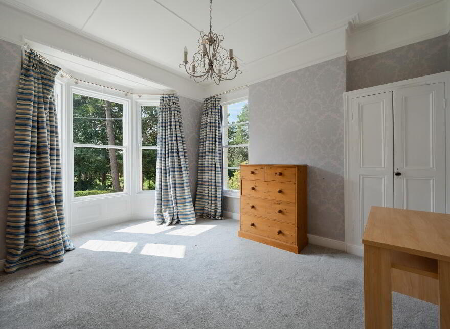 28 Marlborough Park South, Belfast, BT9 6HR