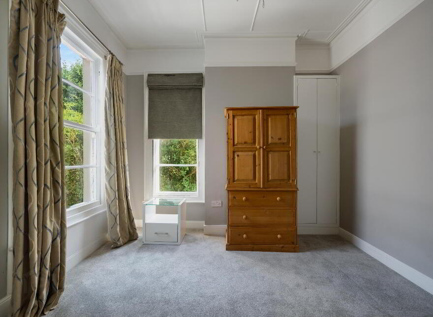 28 Marlborough Park South, Belfast, BT9 6HR