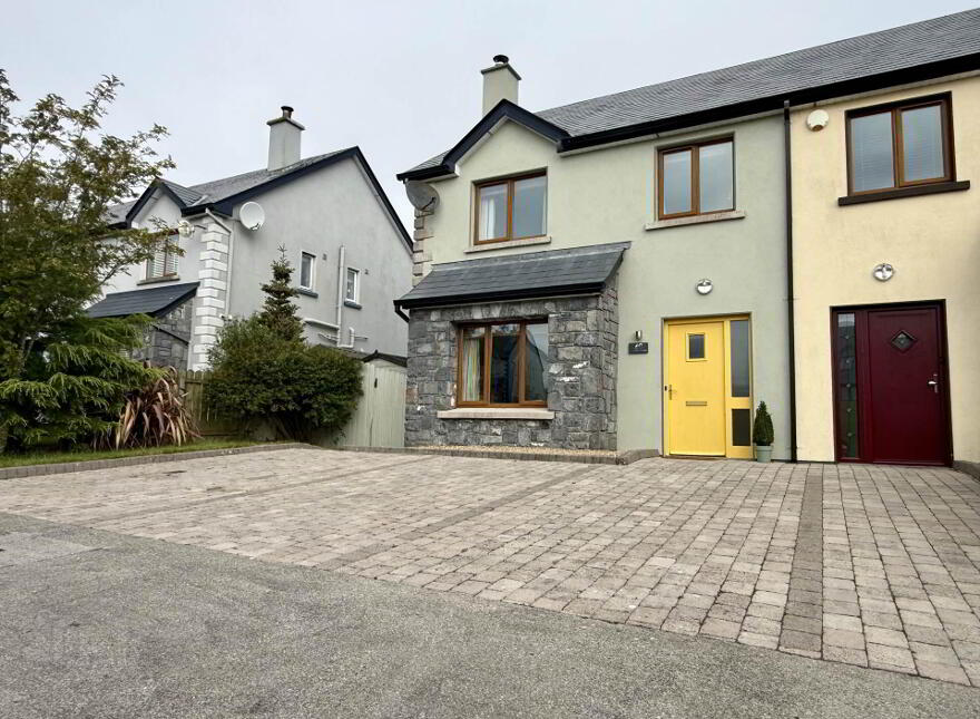 49 Carrowmore Drive, Knock, F12F259
