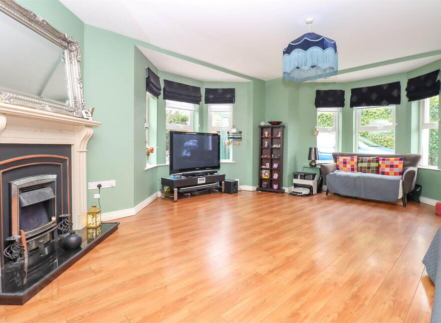 1d Grand Prix Park, Dundonald, Belfast, BT16 2BD