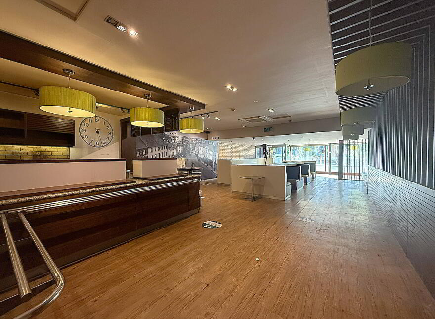 28 Market Square, Lisburn, BT28 1AG