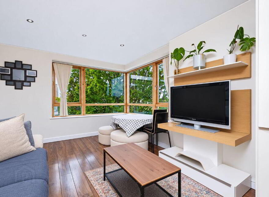 Apartment 4 Block F Milner's Square, Santry, Santry, D09AH77