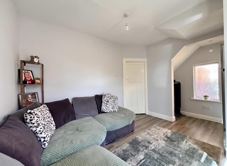 26 Rosapenna Drive, Cliftonville, Belfast, BT14 6GT