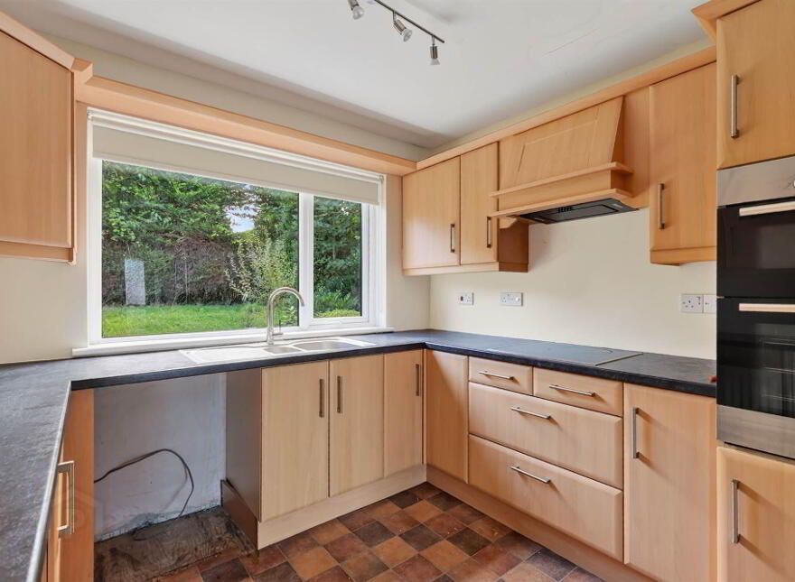 86 Trossachs Drive, Belfast, BT10 0HU