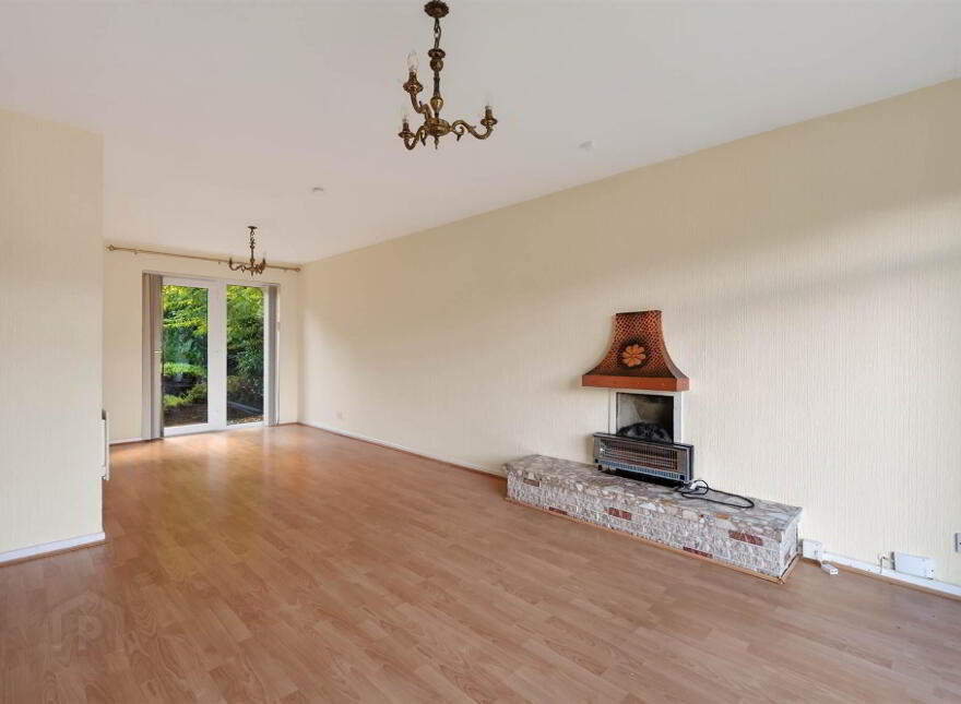 86 Trossachs Drive, Belfast, BT10 0HU