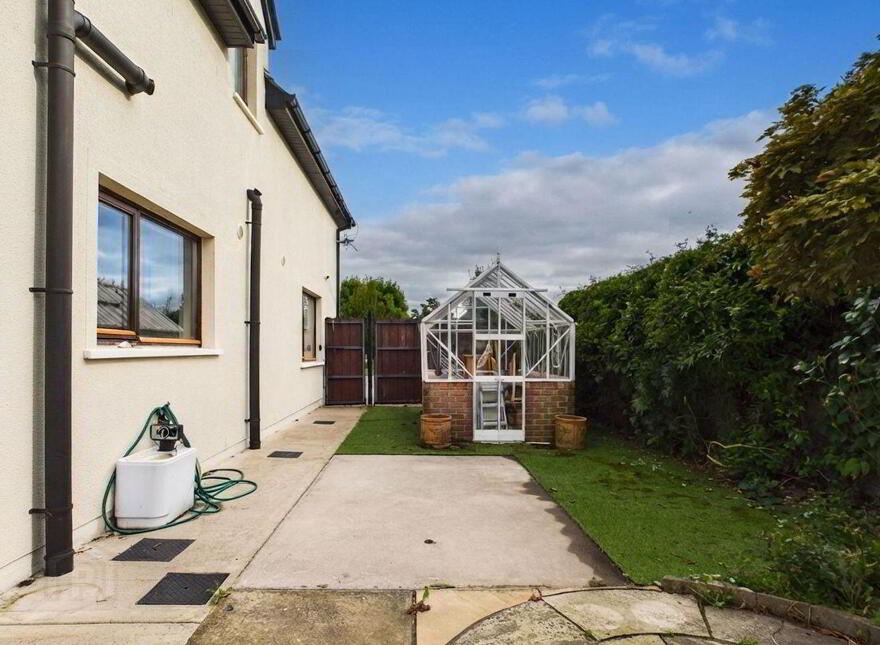 1 White Ash Park, Ashbourne, A84X650
