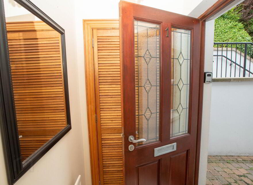 1 Apiary Court, King Street, Newcastle, BT33 0FB