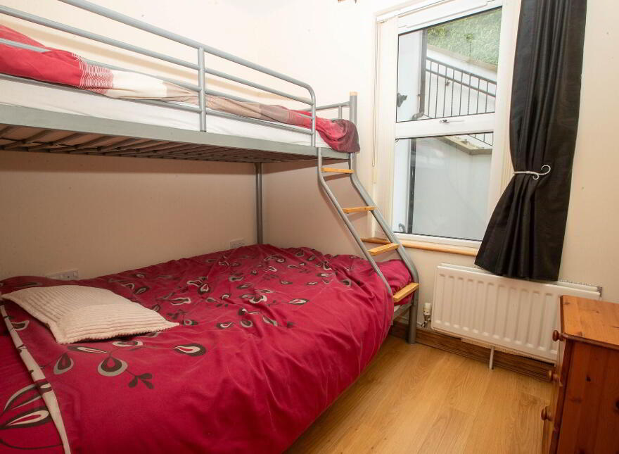 1 Apiary Court, King Street, Newcastle, BT33 0FB
