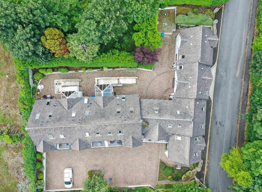 1 Apiary Court, King Street, Newcastle, BT33 0FB