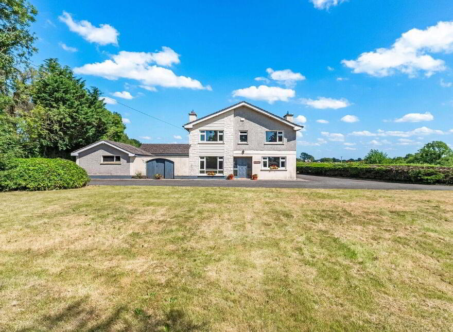 House On 4.6 Acres & Outbuilding, Carnisle, Kildalkey, C15R902