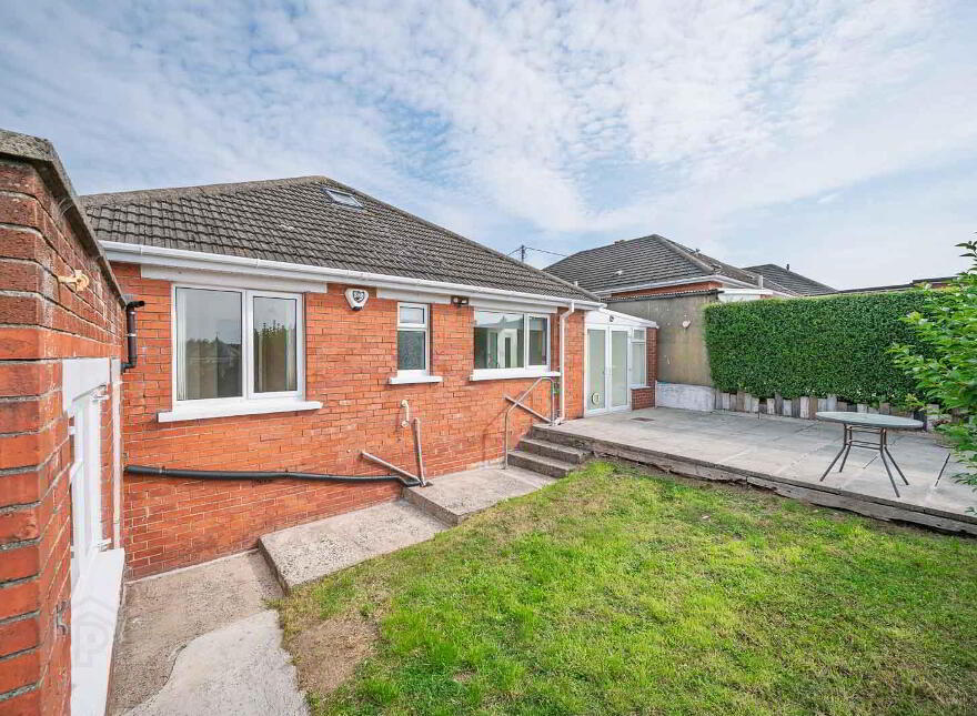 17 Church Drive, Bangor, BT20 3EE