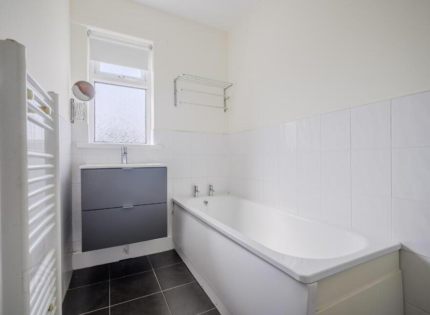 17 Church Drive, Bangor, BT20 3EE