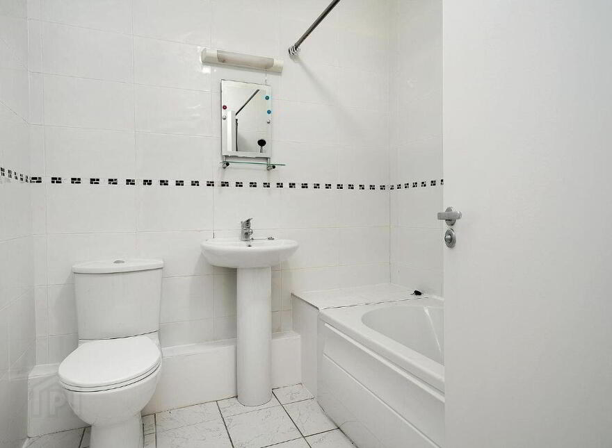 Apartment 73 West Courtyard, Tullyvale, Cherrywood, Cherrywood, D18K384