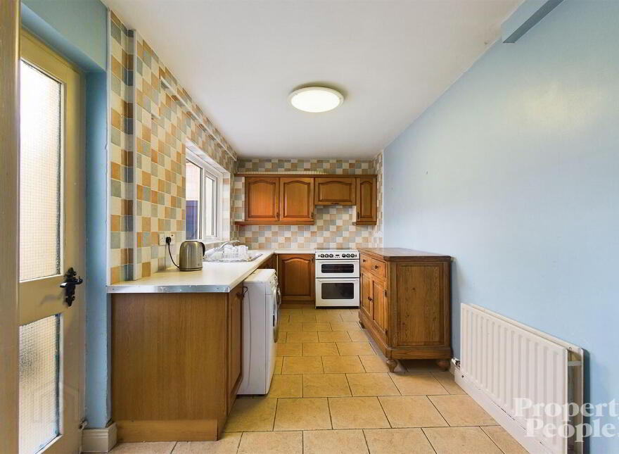 17 Farnham Street, Belfast, BT7 2FL
