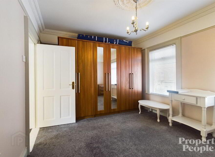 17 Farnham Street, Belfast, BT7 2FL