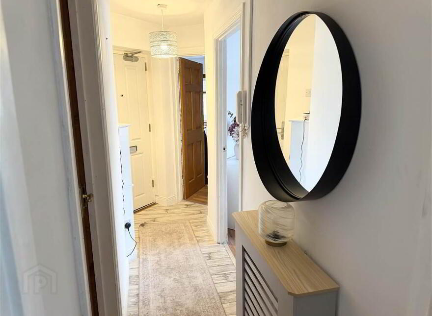 7D Tullymore Gardens, Belfast, BT11 8ND