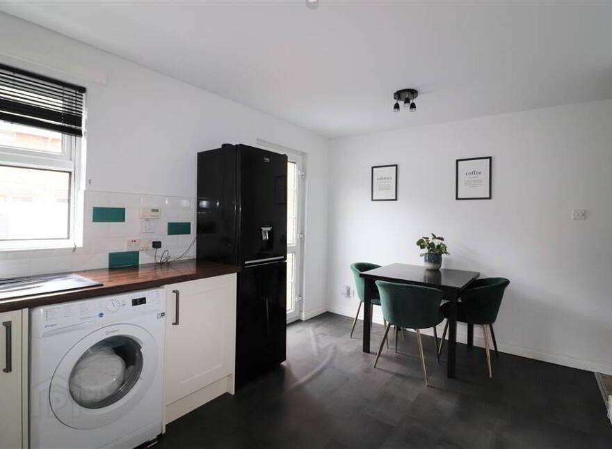 116 Hilden Court, Lisburn, BT27 4YW