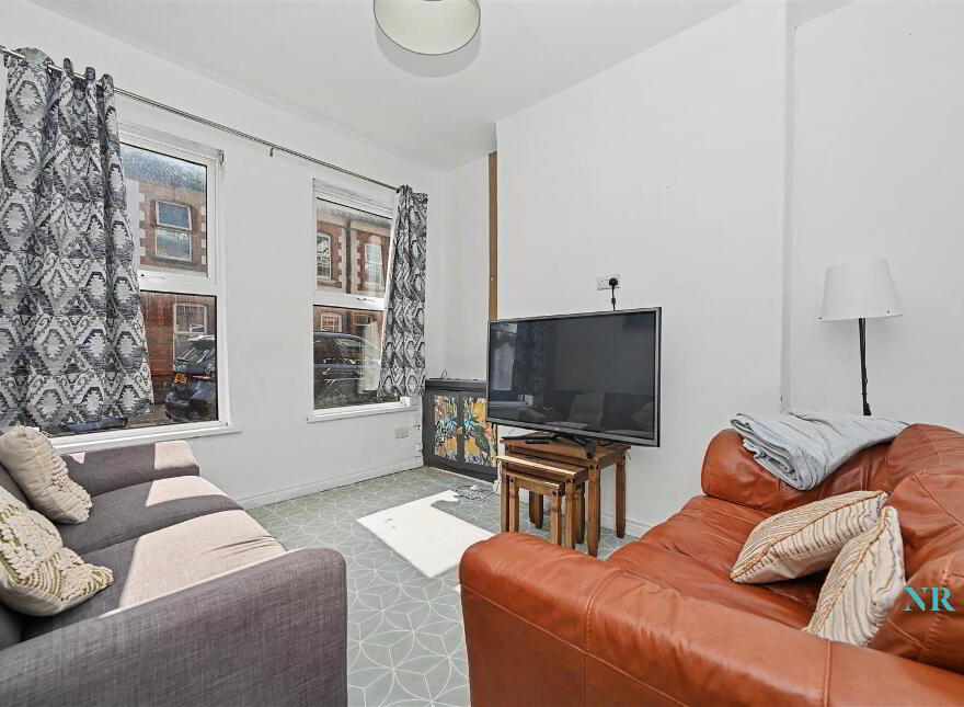 15 Jocelyn Gardens, Belfast, BT6 9BA