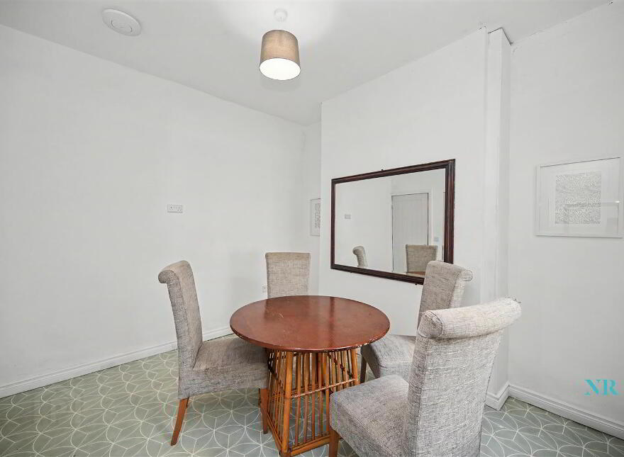 15 Jocelyn Gardens, Belfast, BT6 9BA