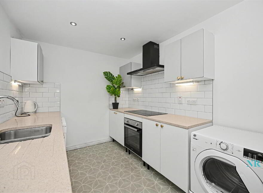 15 Jocelyn Gardens, Belfast, BT6 9BA