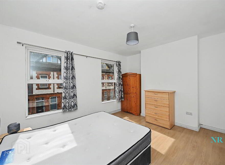 15 Jocelyn Gardens, Belfast, BT6 9BA