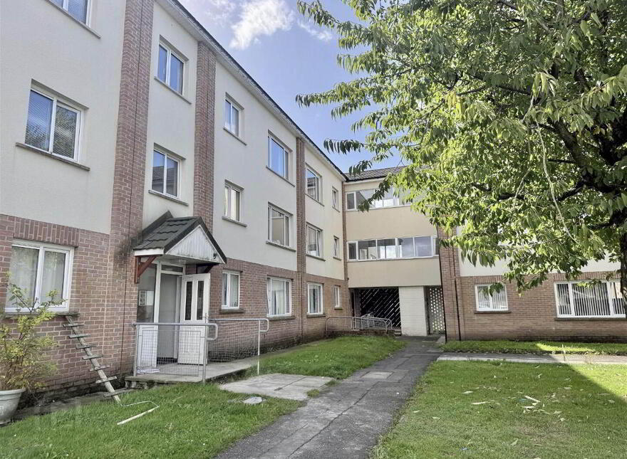 2g Cappagh Gardens, Cregagh, Belfast, BT6 0ET