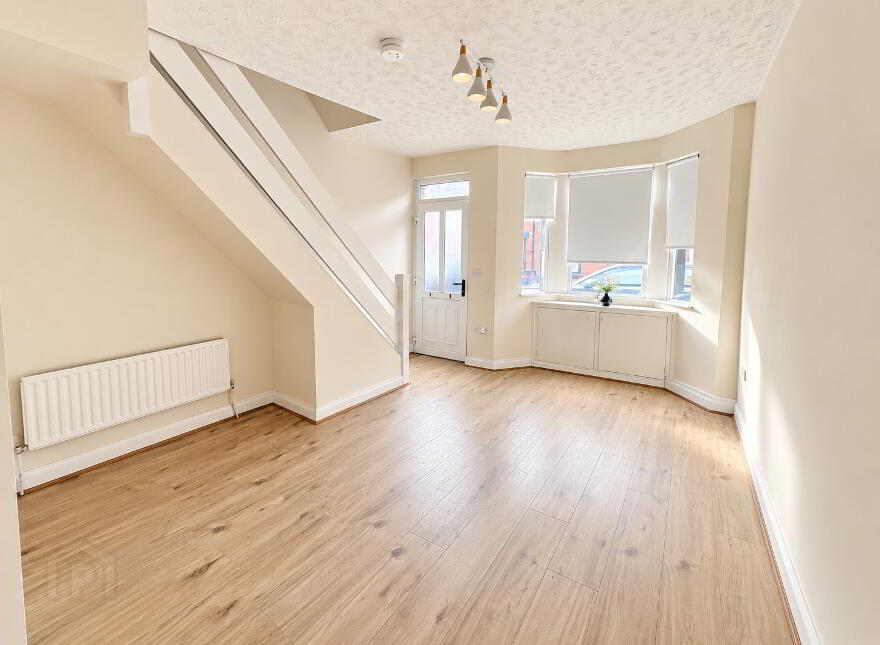 26 Glenvarlock Street, Belfast, BT5 5GS