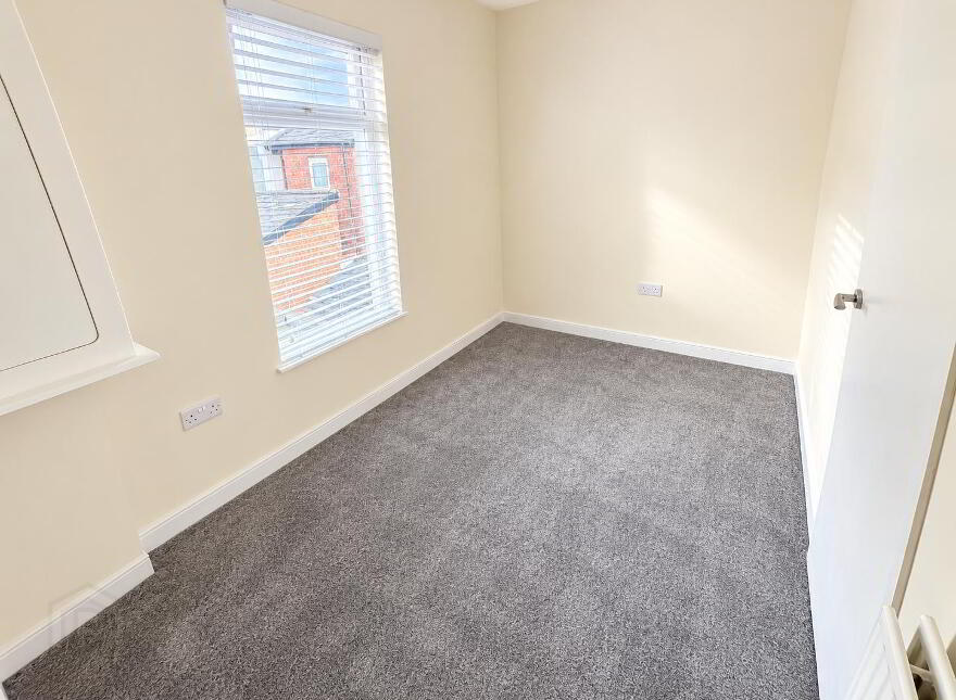 26 Glenvarlock Street, Belfast, BT5 5GS