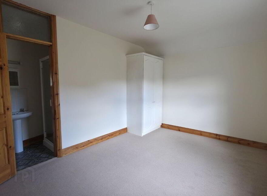 Arderawinny, Lowertown, Lowertown, P81PC82