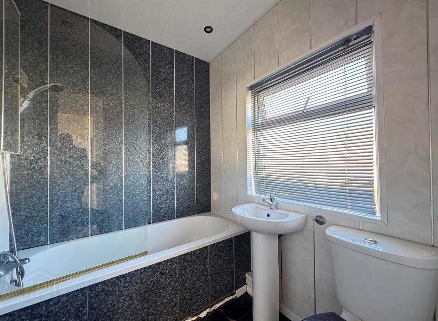 25 Graymount Drive, Shore Road, Newtownabbey, BT36 7DS