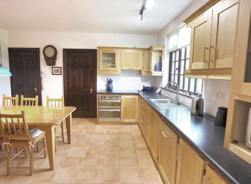 Ballycarnan, Abbeyleix Road, Portlaoise, R32K310