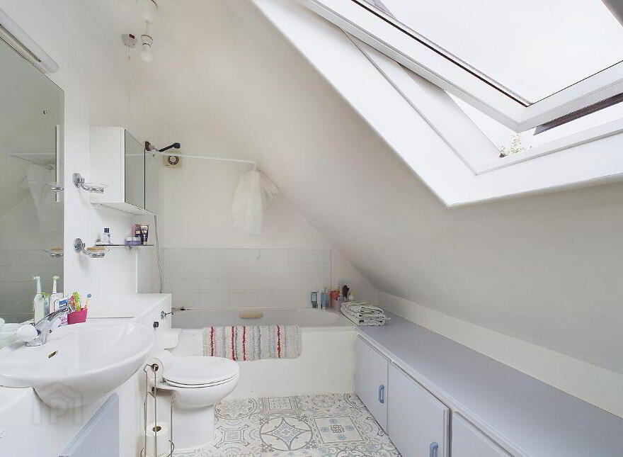 Rock Of Dunamaise, Dysart, Portlaoise, R32K681