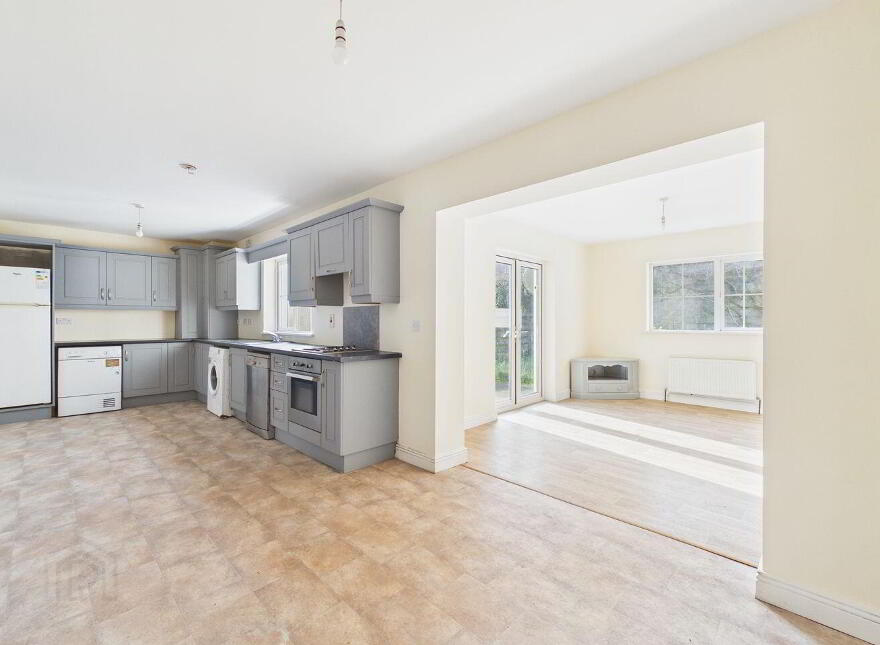 4 Aghnaharna Court, Stradbally Road, Portlaoise, R32X0XH