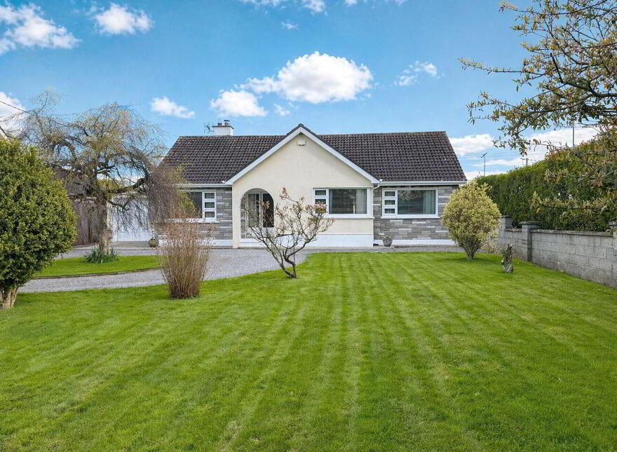 Glenveagh House, Abbeyleix Road, Portlaoise, R32WCD1