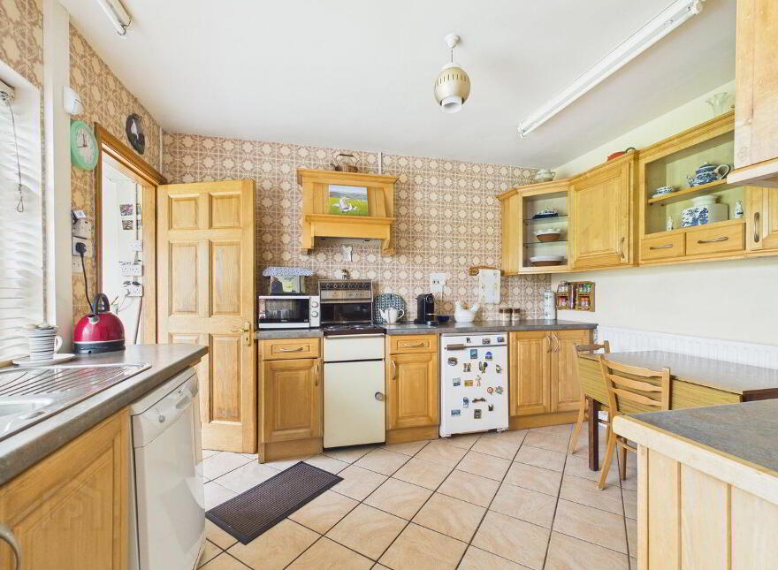 Glenveagh House, Abbeyleix Road, Portlaoise, R32WCD1