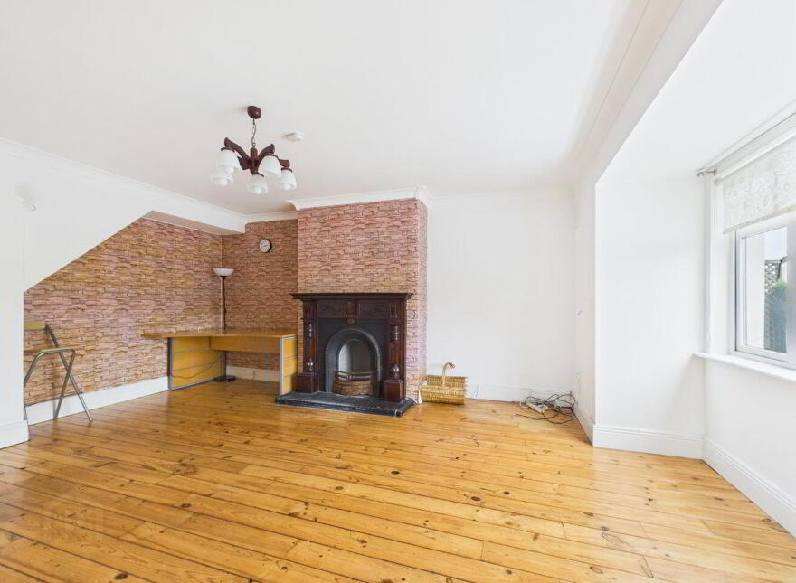 16 Rossvale Court, Mountmellick Road, Portlaoise, R32D7HF
