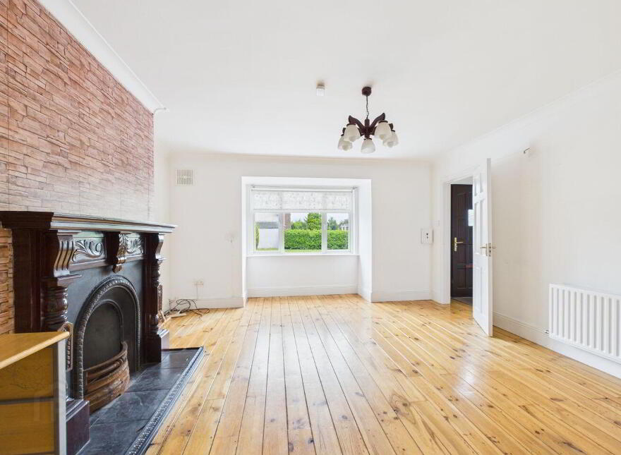 16 Rossvale Court, Mountmellick Road, Portlaoise, R32D7HF