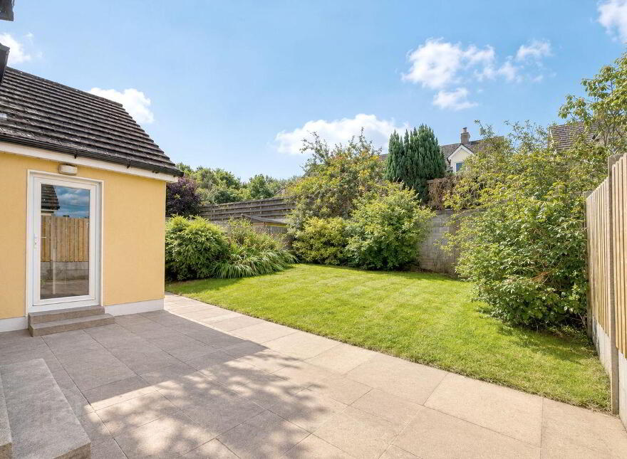 2 Ashbrook, Abbeyleix, Abbeyleix, R32DX74