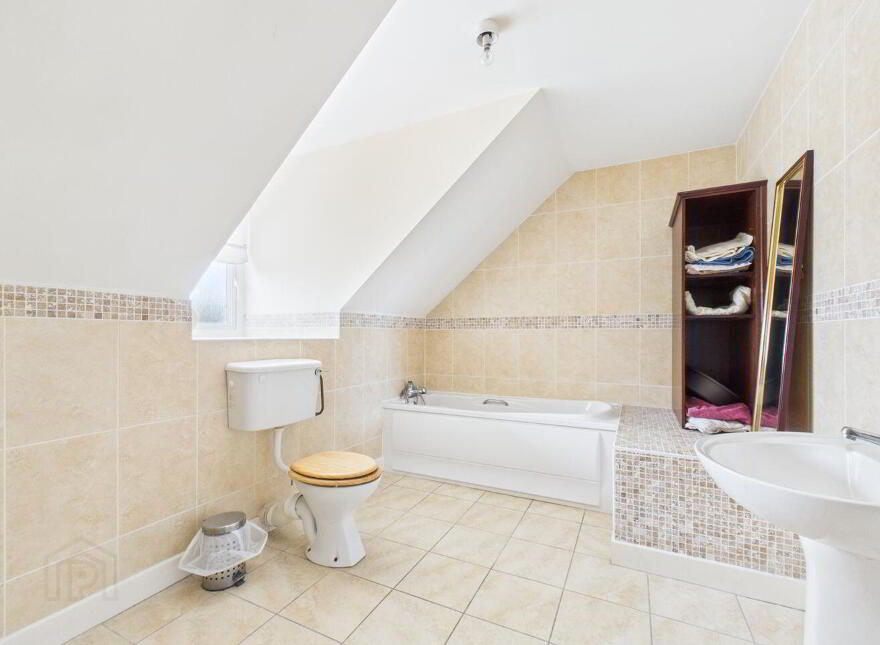 2 Ashbrook, Abbeyleix, Abbeyleix, R32DX74